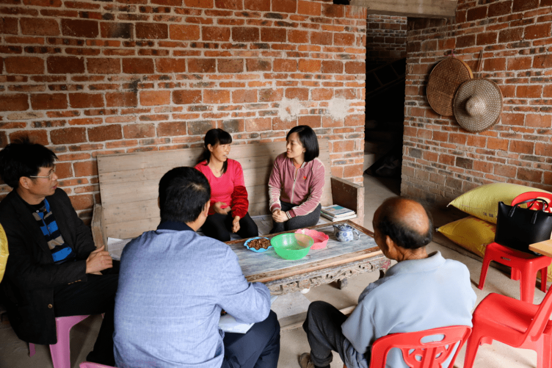 什么叫代际贫穷 c4e14a43aadc45a4a49ba47300a02bf5.png