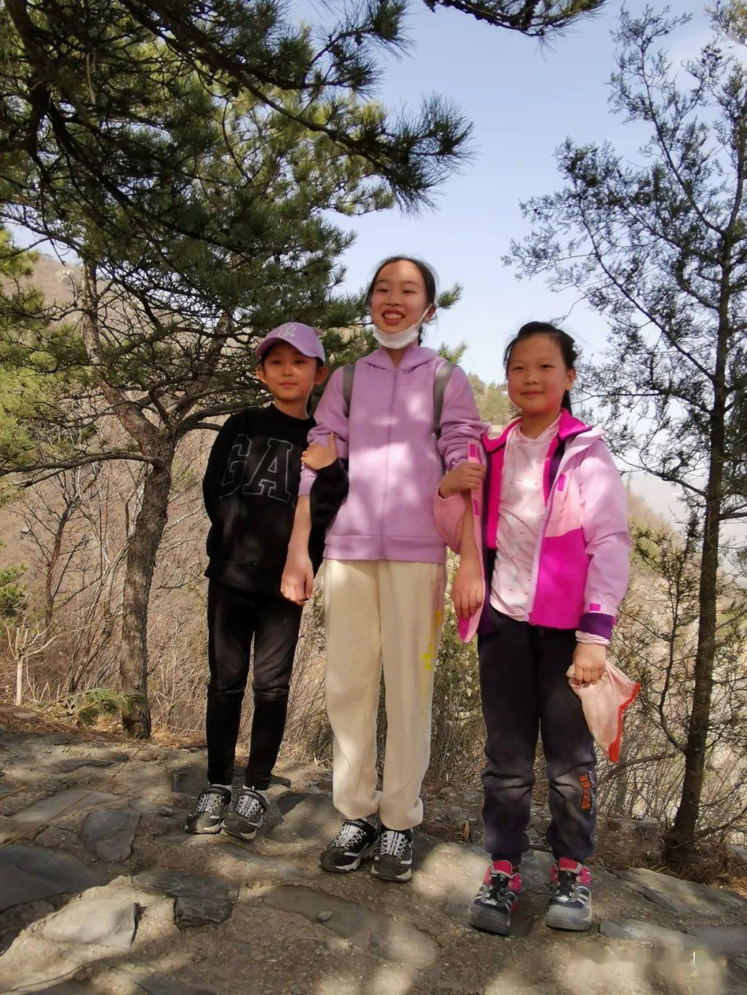 注关码扫参加本次活动报名人员名单:杨蕾,高骏岩,刘茗洁,刘淇琛,徐