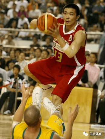 李亚光篮球图片