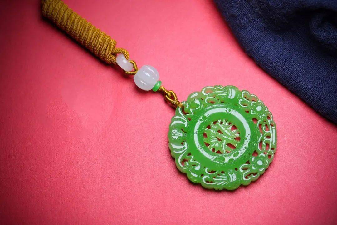 知道玉雕中的 五福临门 是哪五福吗 寓意