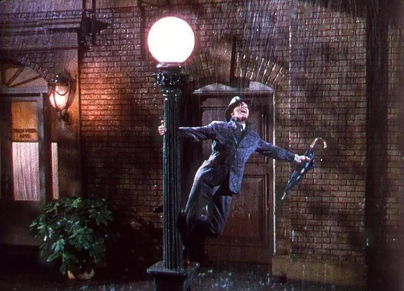 电影推荐喜剧9.0以上 8e543774d5de44f6a330e13cb8e79f4d.jpeg