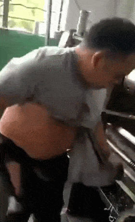abaa4226854c41a0b7c58e10a250b344.gif