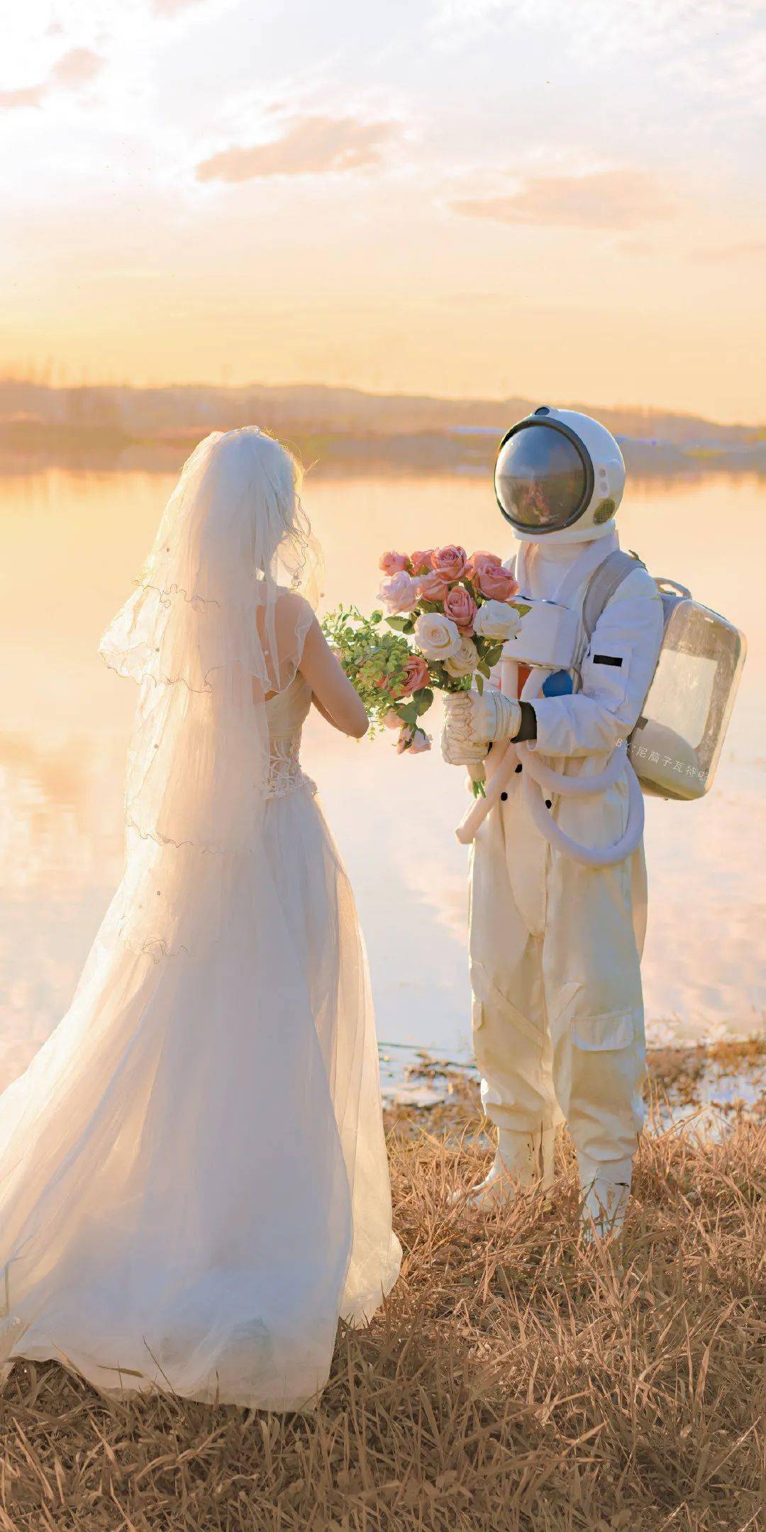 宇航员情侣头像