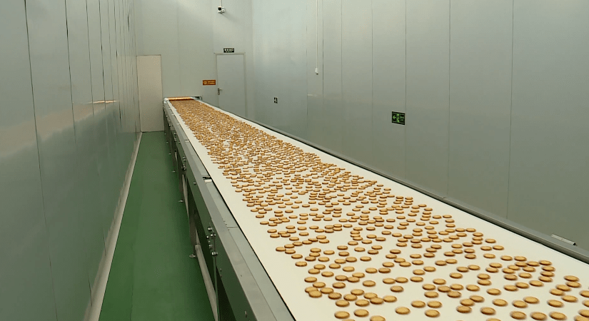 甘肃天润园食品有限责任公司总经理张希林说道:"我们公司本来计划正月