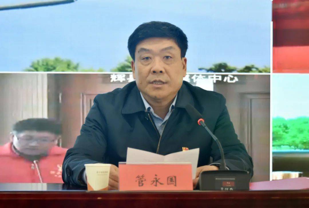 市志愿服务联合会会长李亚丽,市委宣传部四级调研员康建华以及市直