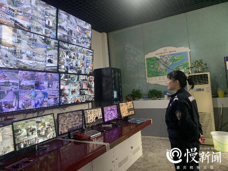 每天紧盯400个监控画面 她一年为几百位游客寻回失物_景区