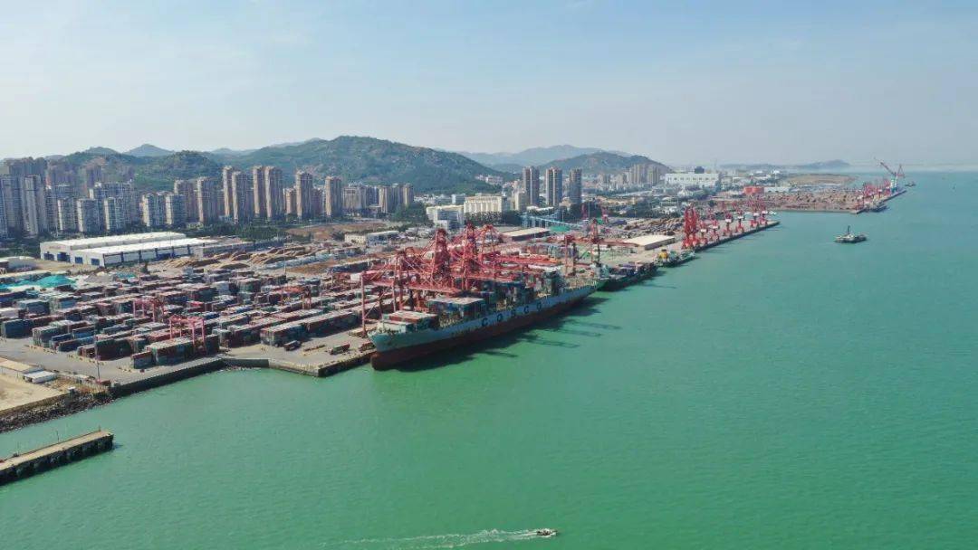 取得了显著的发展成果漳州开发区"前港—中区—后城"优势紧紧依托招商