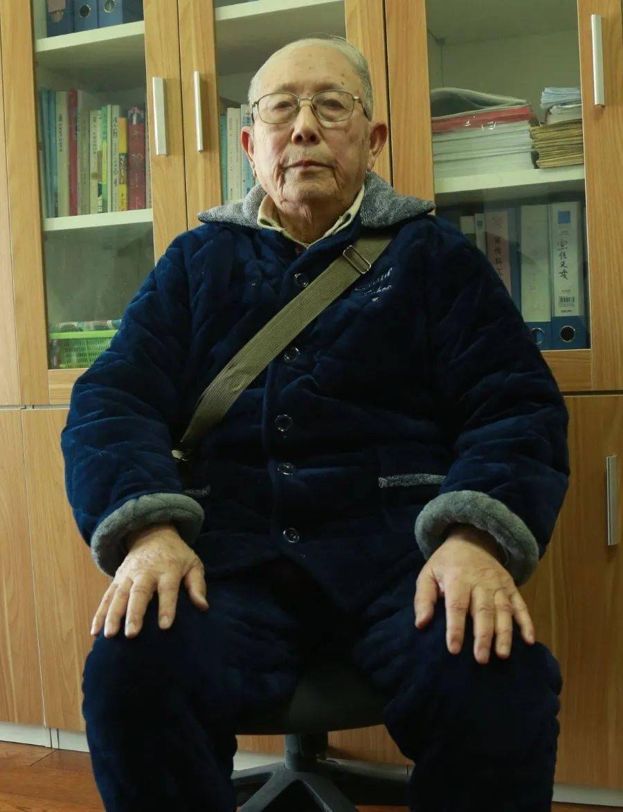 我与一院故事90岁老专家许乃禄忆一麟老院长