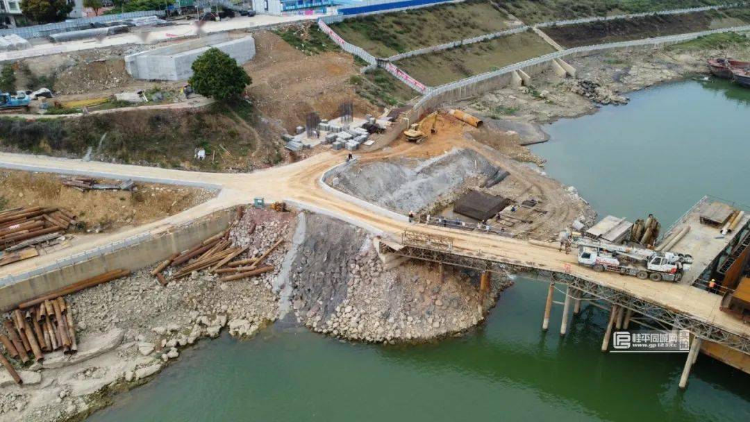 益到上百万桂平人的大桥建设最新进展!在郁江上合龙了?具体位置在