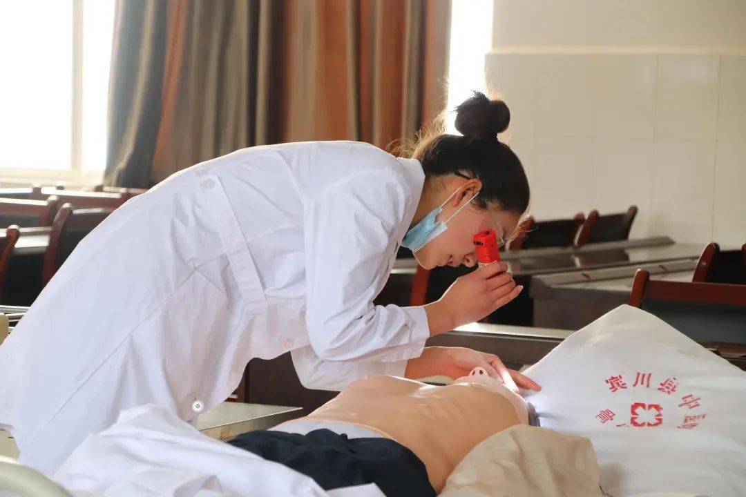 中国县人口排名2021年_中国姓氏人口排名(3)