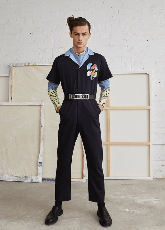 世界最美男孩长大了年仅16岁身高193有腹肌颜值更有内涵