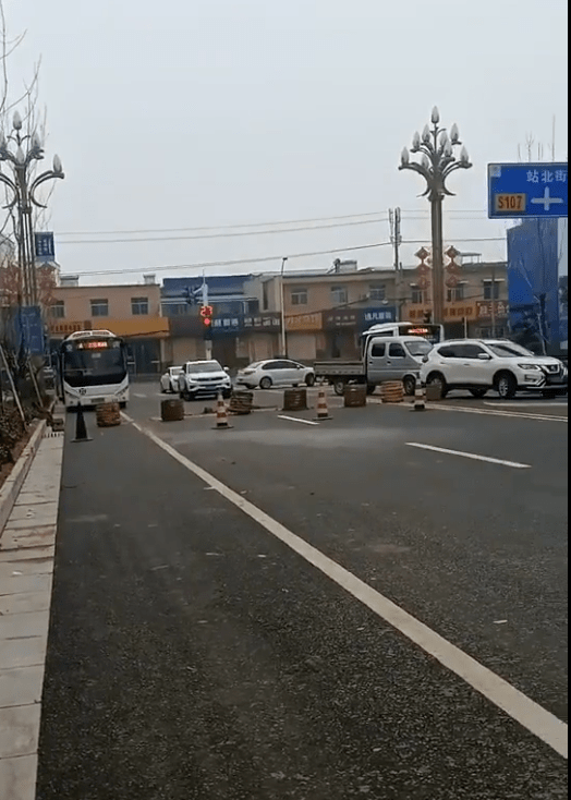 最新渭南解放路南段不具备通车条件22路公交车暂时无法上塬