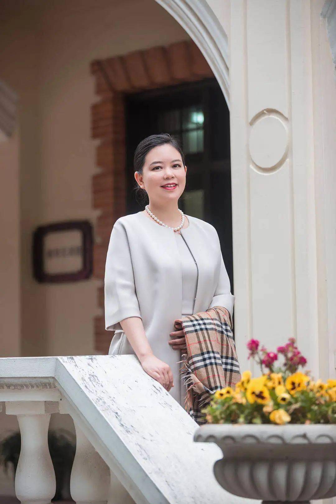 主编 余丹红余丹红,上海音乐学院教授,博导,曾任上海音乐学院音乐教育