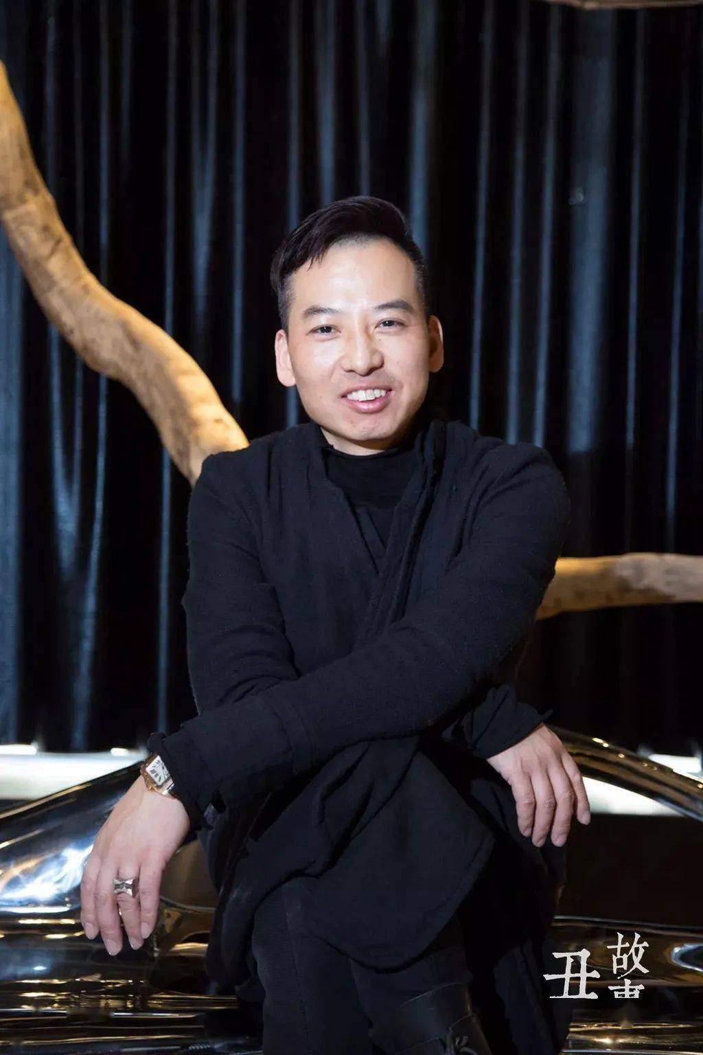 时尚先生朱卫明高中辍学的农村穷小子打拼25年要让中国皮装品牌走向