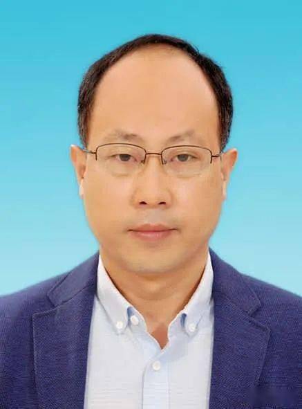 王相海季大勇,男,汉族,1974年4月生,平邑县地方镇九间棚村第一书记