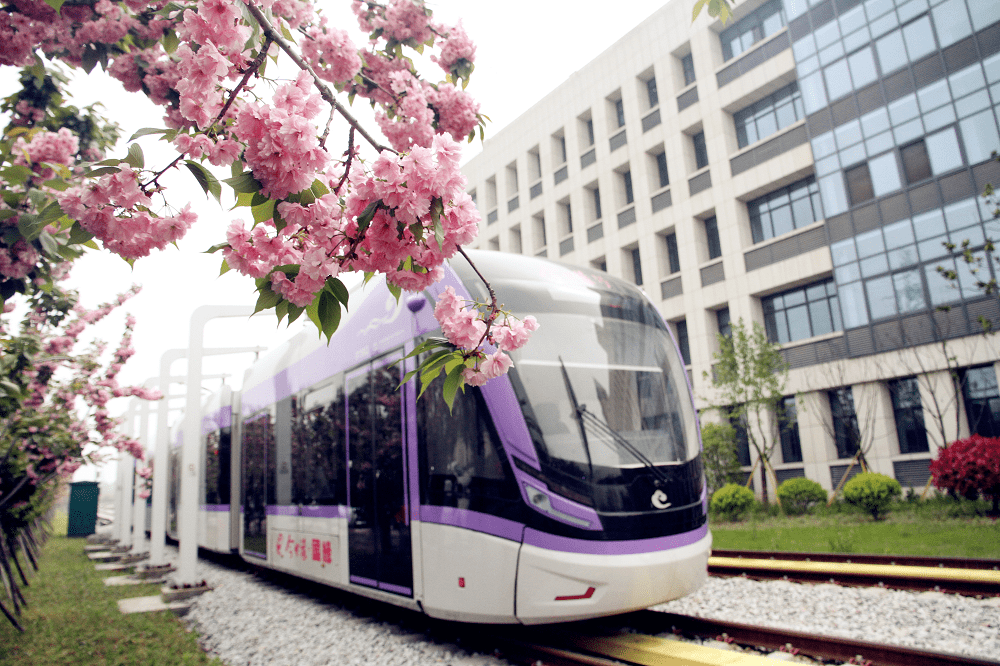 【有轨电车在我心中】初心不改 不问东西