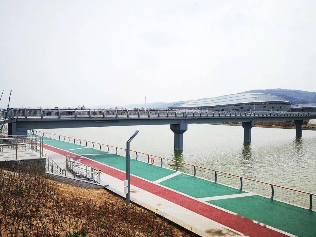 天水这座人行便桥开通了附近居民出行更方便了