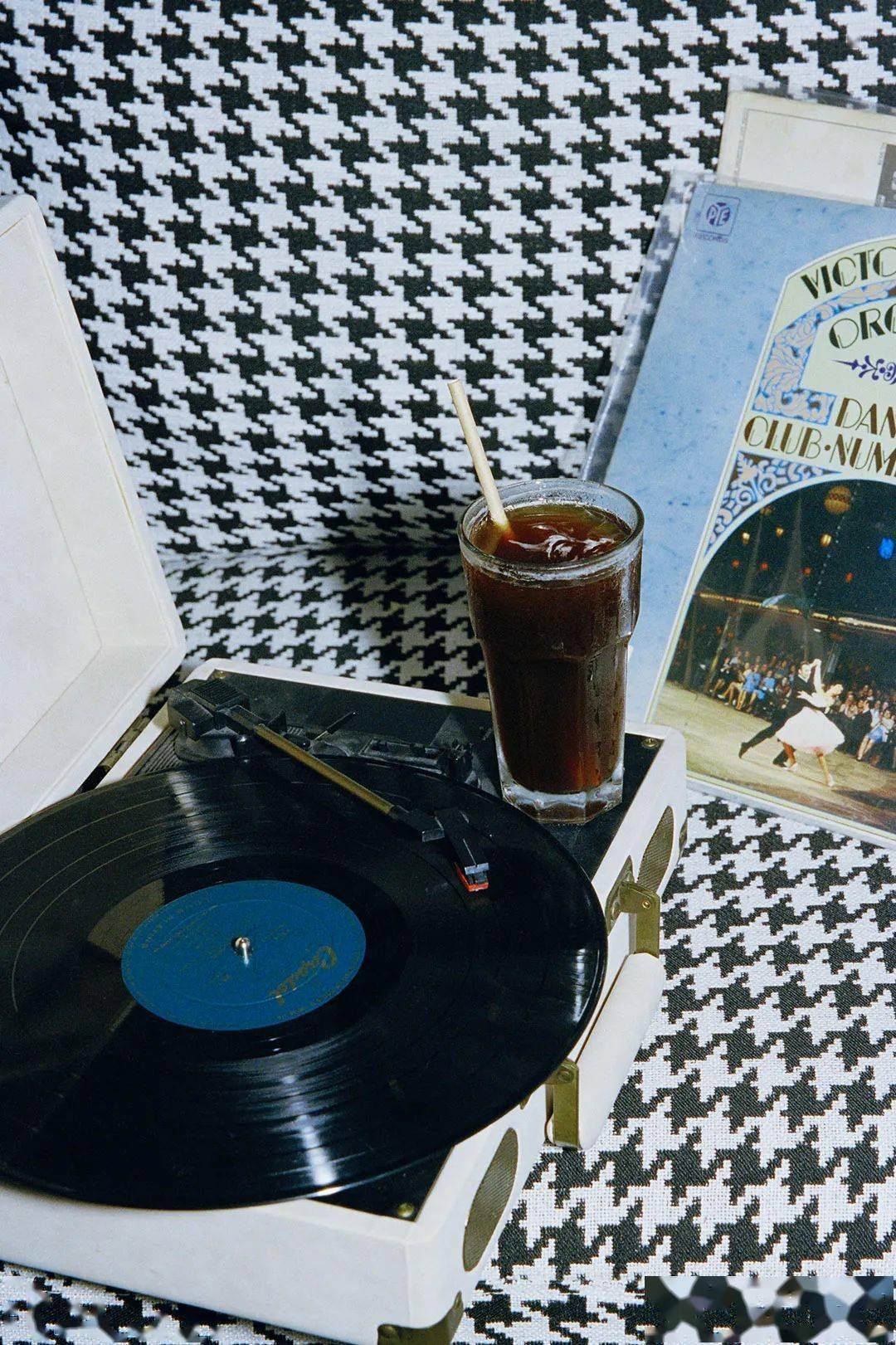 咖啡味的黑胶唱片mostwantedlab广州lookbookvol3