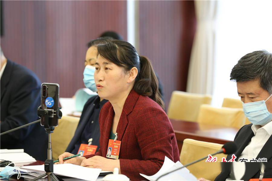 全国两会甘肃代表团女代表:你认真履职的样子,真美!_旦正
