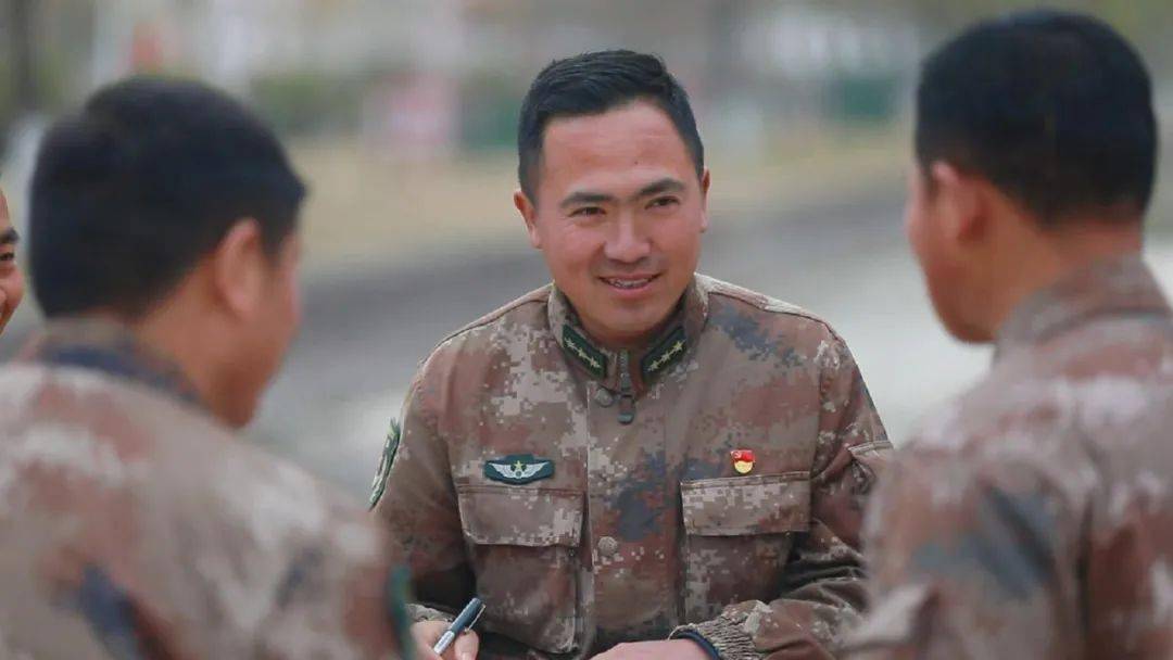 全国人大代表杨磊精准探索大学生士兵培养路子