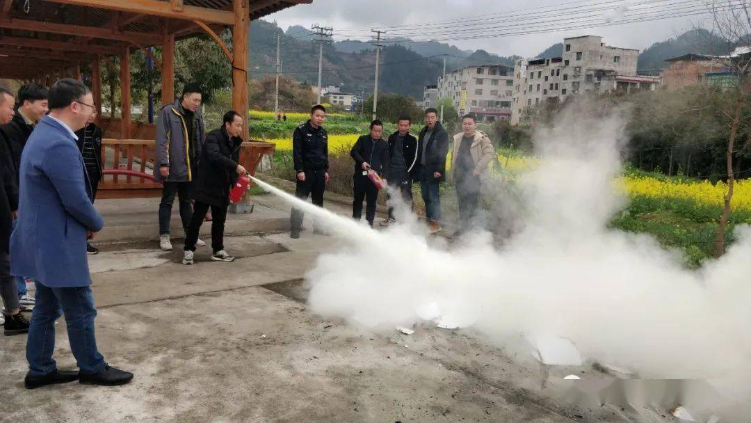 岑巩各镇人口_岑巩四中图片