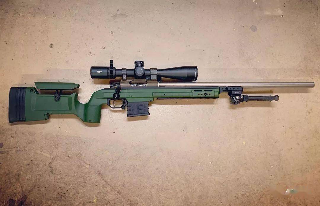 逍遥只打过85式狙击步,扣下扳机的一刻我的感觉是这枪后座怎么这么大