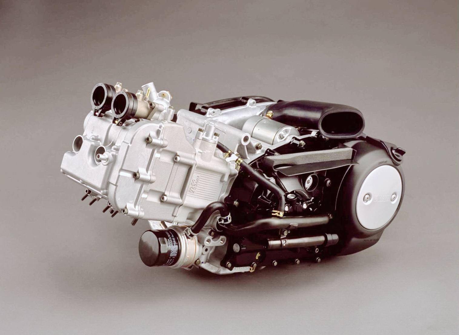 下图:换装全铝合金车架的 2008&apos xp500 tmax(资料图片).