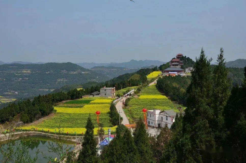 四川省南充市南部县西水镇地处升钟湖腹心地段嘉陵江支流——西河中段