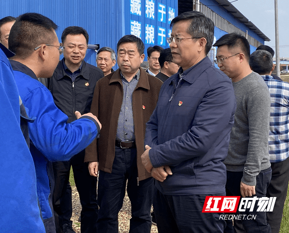 瞿海深入调研赫山区春耕备耕工作时接连发问 问需于农