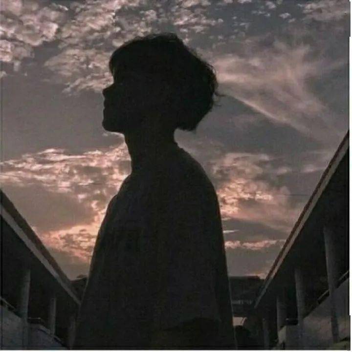 很好看的头像追捕者 d01d55061033482ca811219de5008dee.jpeg