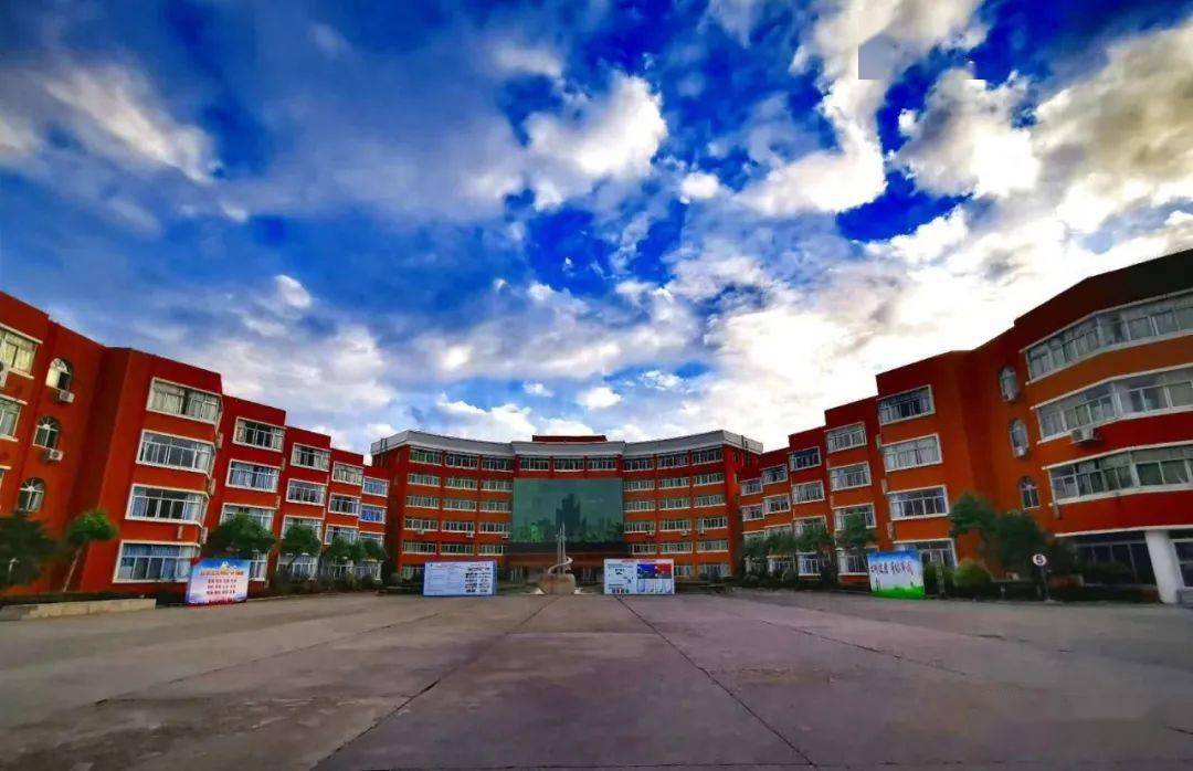 原创作者|杨青霞(浙江省温州育英国际实验学校初中分校语文教师 )