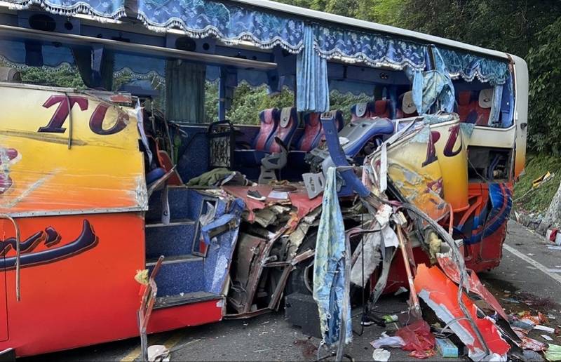 台湾苏花公路车祸致6死39伤 司机称事发时 踩不到刹车 事故