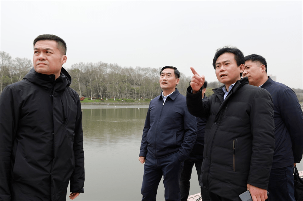 秦淮区委书记林涛开展巡河工作丨深入探索河长制从管河向管流域延伸_建设