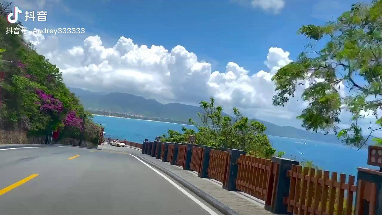 三亚太阳湾网红公路图片