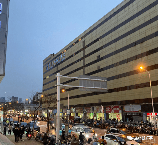 文件中称,鲁巷广场购物中心定于2021年4月1日起整体转租,原购物中心