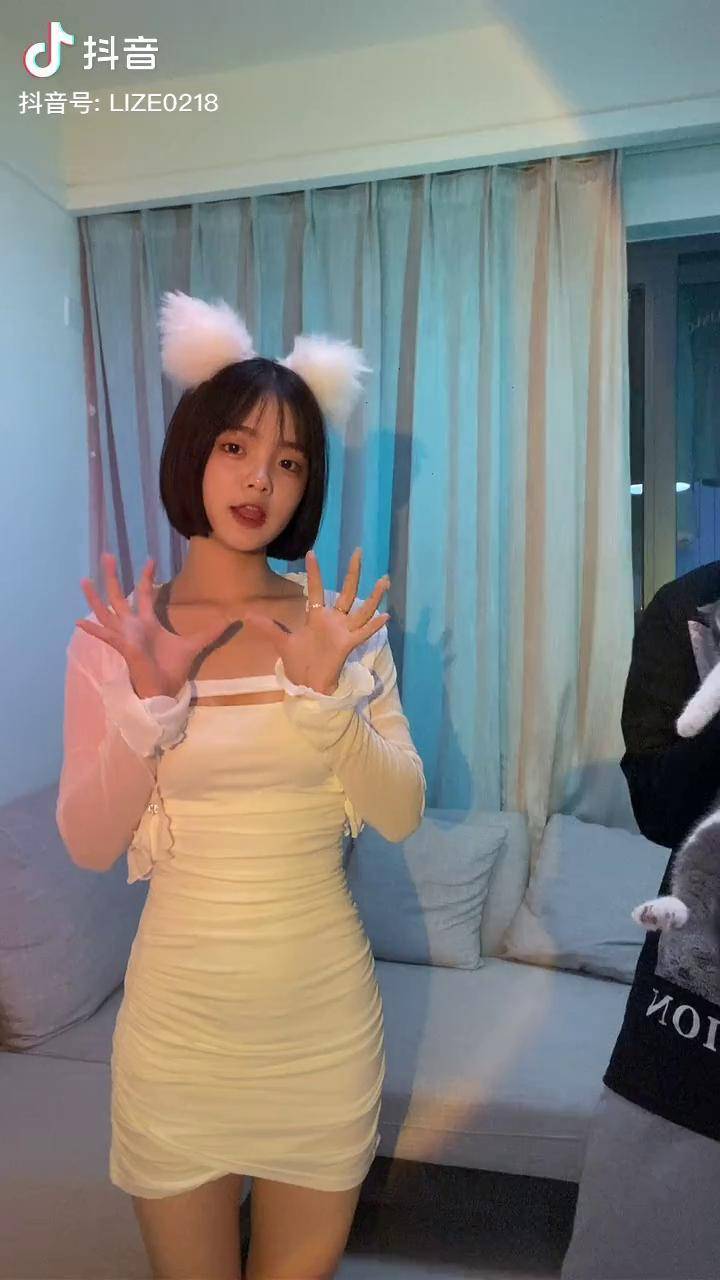 阿米嘎蒂朵喵喵舞蹈挑战 来自搜狐网