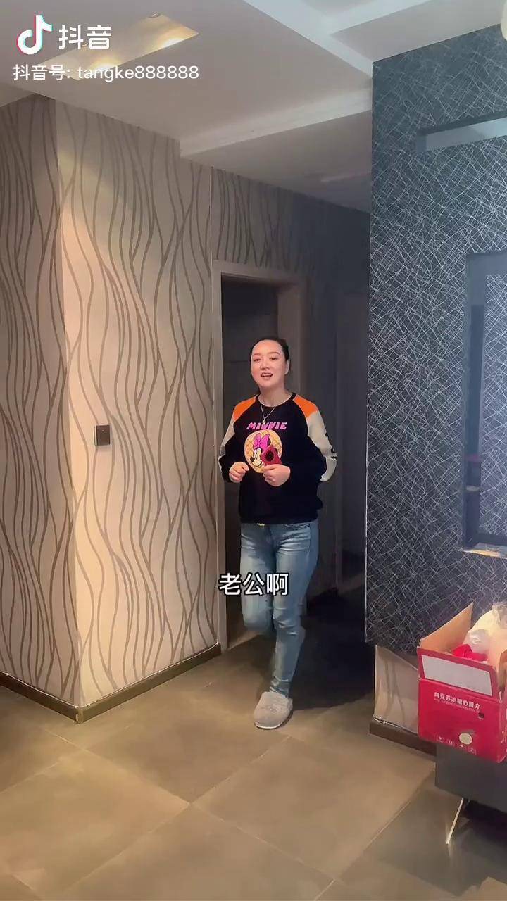 我觉得你还有点嫩同城热门 看一遍笑一遍 赵小雪 重庆全桂小美粒