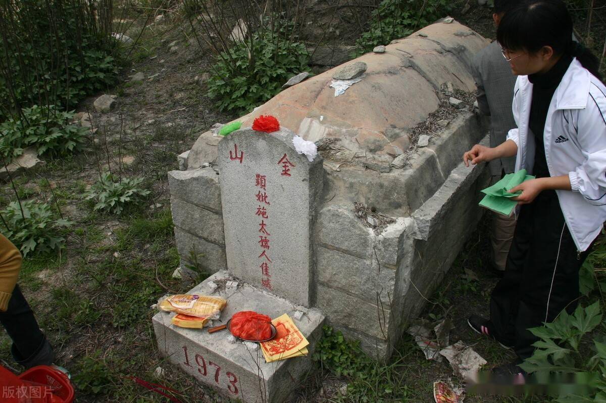 农村人称清明上坟讲究多前三后四别乱说是啥意思