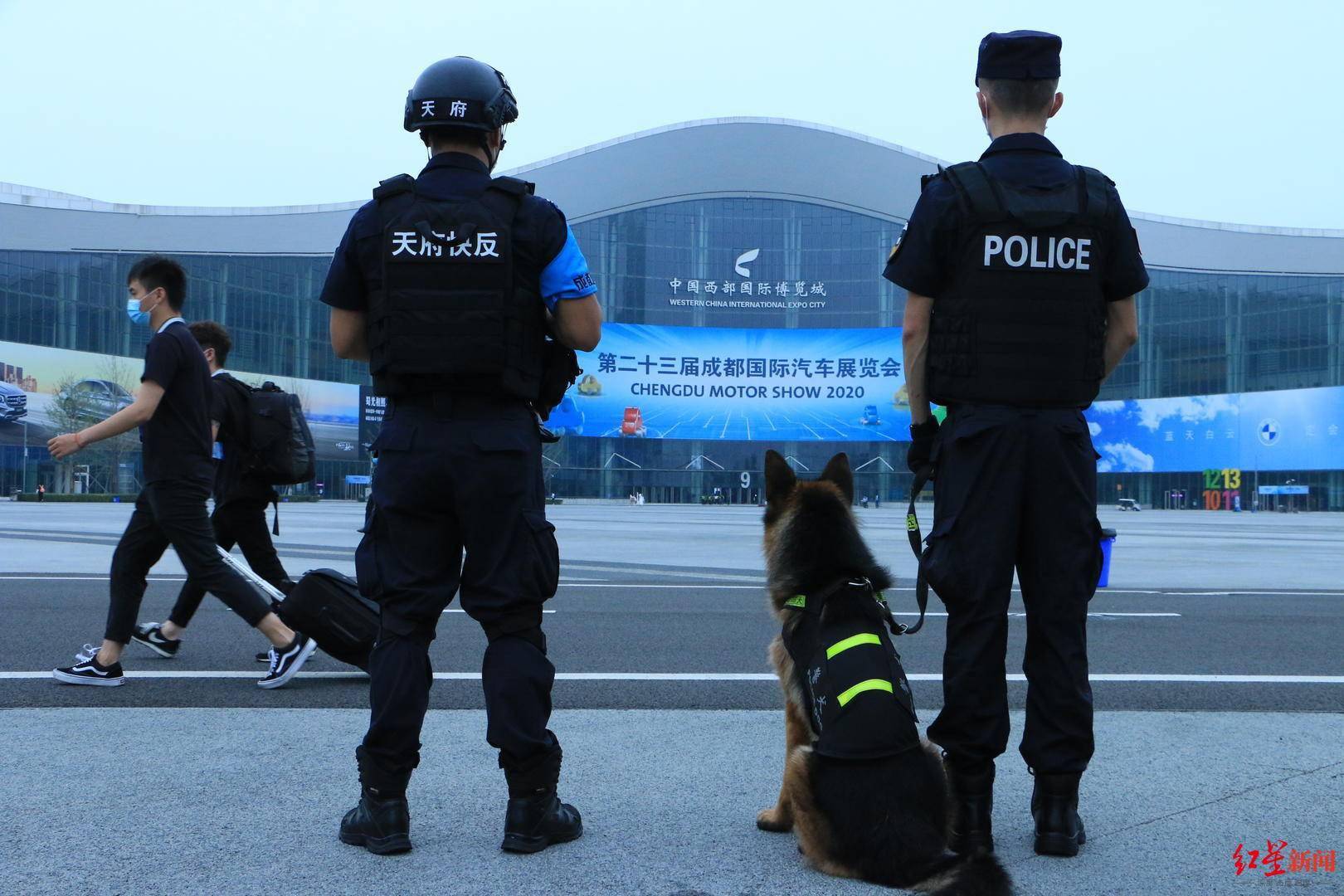 智能化|民生服务项目上网147项，八成实现“最多跑一次”！成都公安背后潜藏的“智慧大脑”