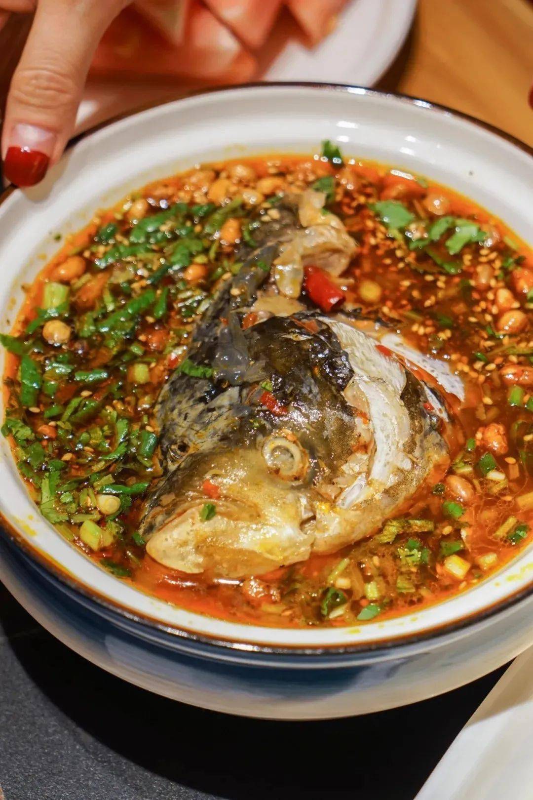 大渝集团玖隆坡用鱼头挑战火锅江湖