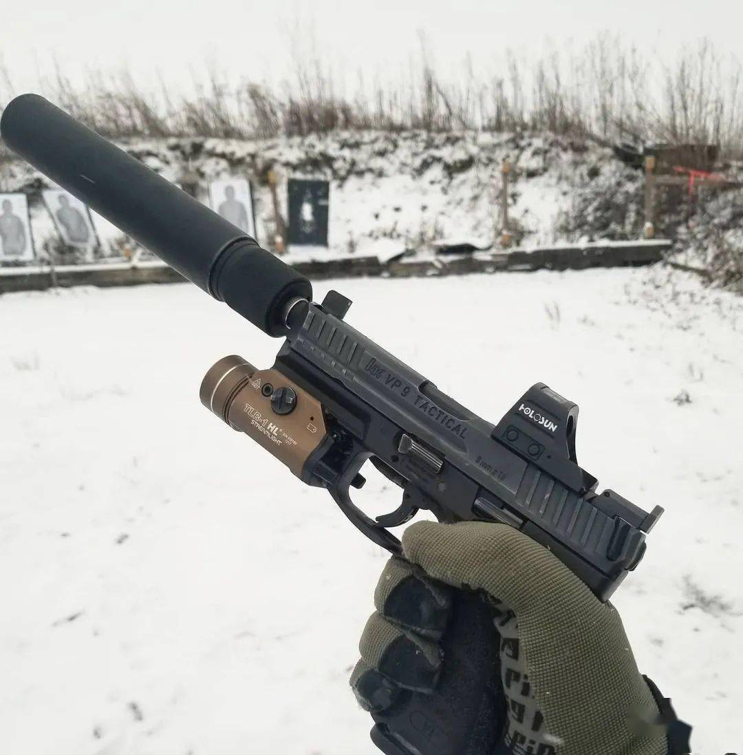 当红炸子鸡德国hk公司vp9系列手枪美图