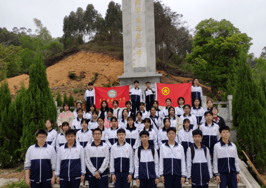 惠东县技工学校团委开展稔山雁湖革命史馆参观学习活动