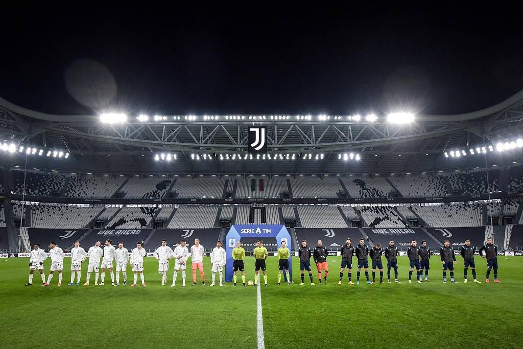 此前没有疫情的时候,尤文的安联球场每场比赛能够为俱乐部带来400万欧