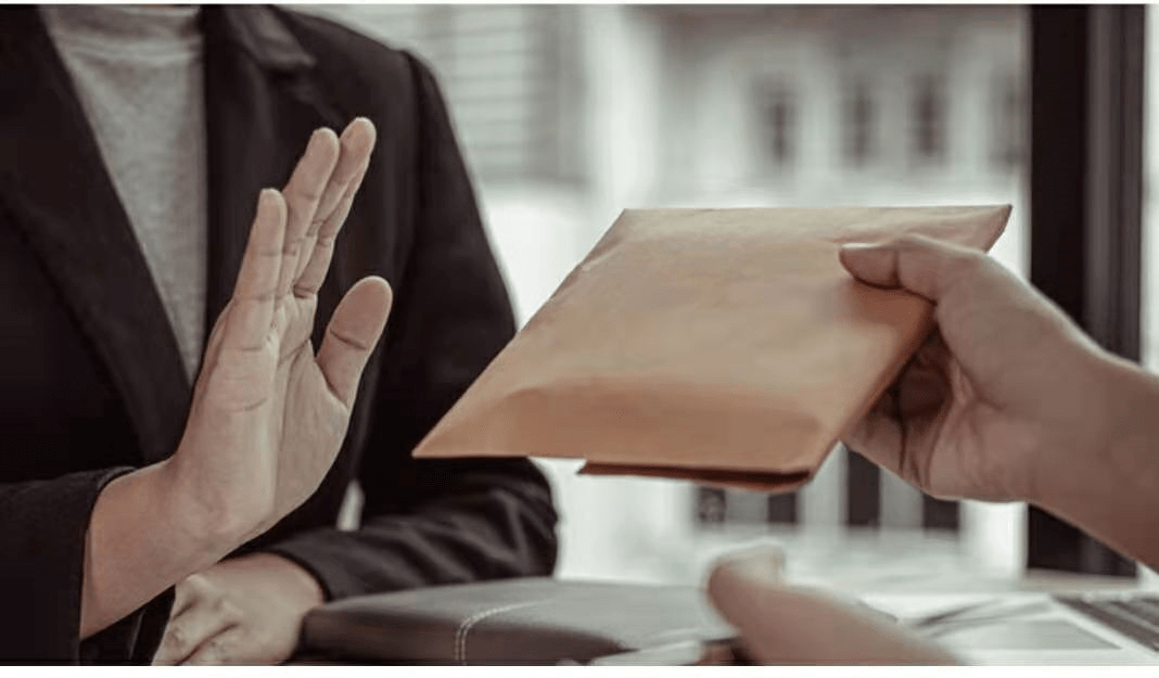 受贿行贿一起查 429cf2314470497f8e326f465ef8a989.png