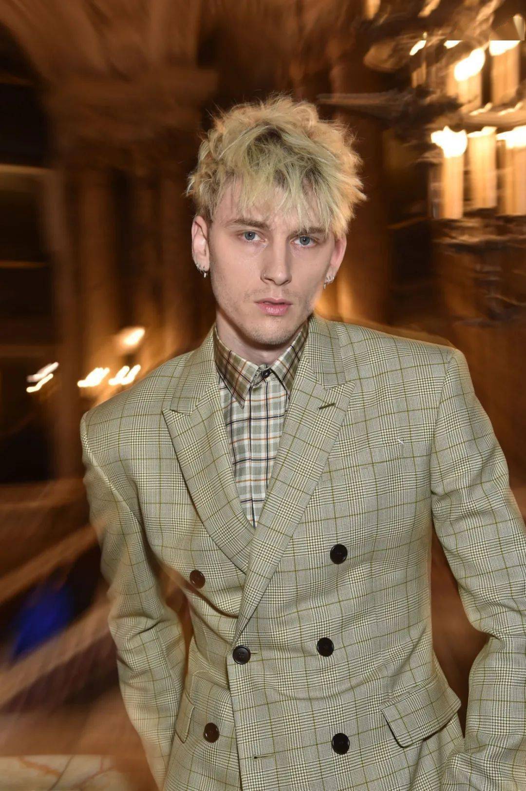 枪爷出轨被前女友撕逼