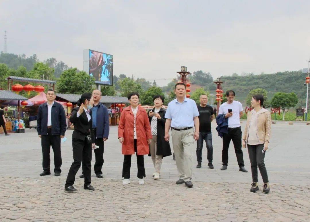 要闻| 甘肃省人大调研组来我县考察红色文化旅游发展情况_沙洲