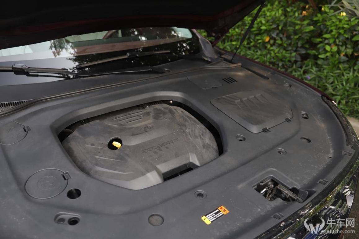 0t发动机,这款ecoboost 225发动机最大功率为165千瓦(224马力),峰值