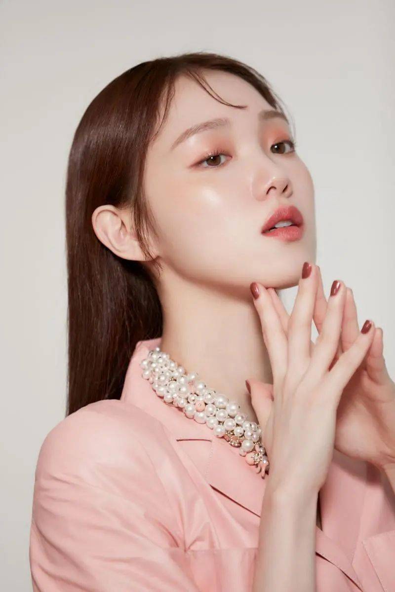春日脱单秘籍!jennie,秀智同款心动"桃花妆"get