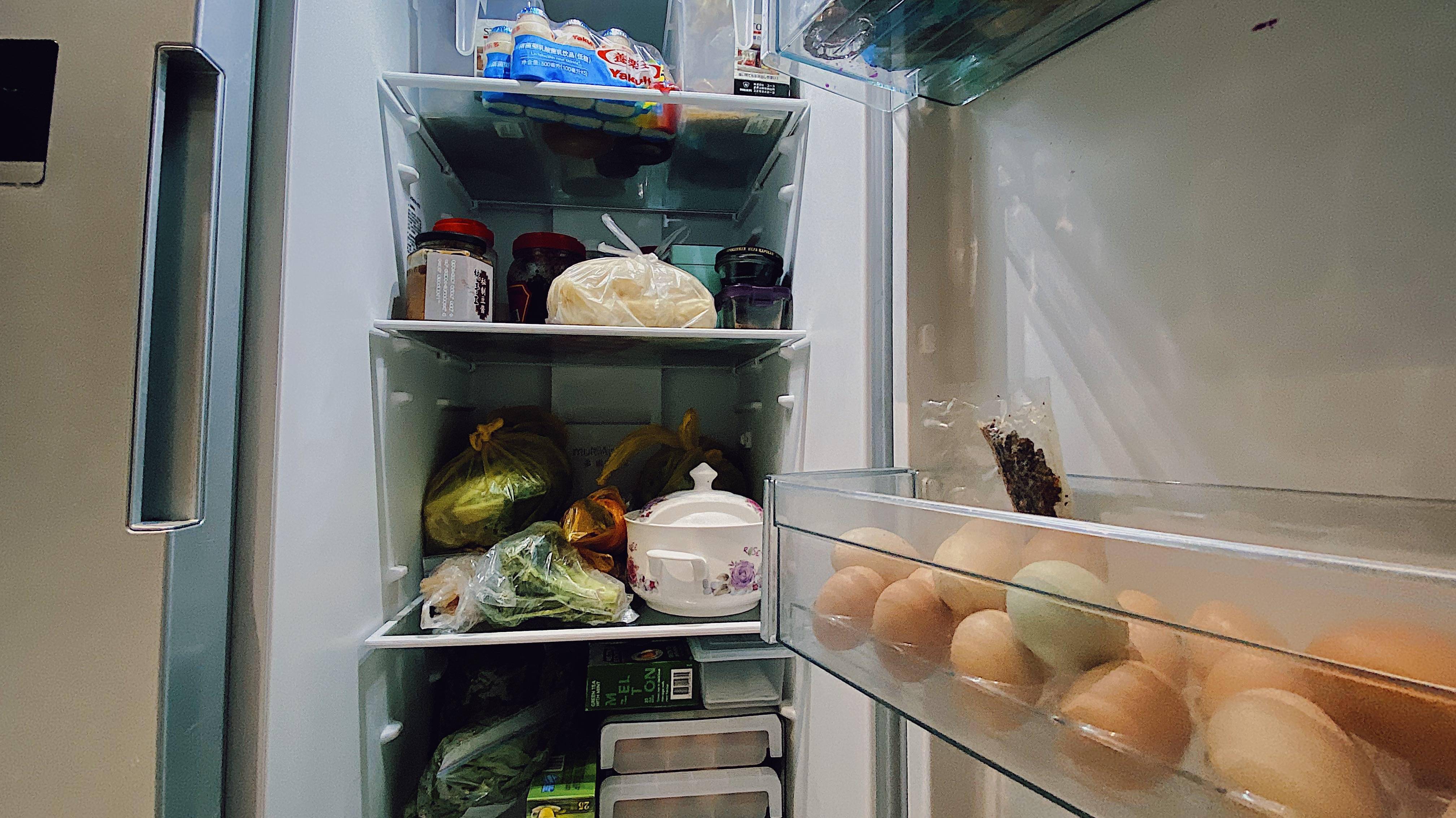 选完冰箱我们再从间室收纳聊聊冰箱的气味管理