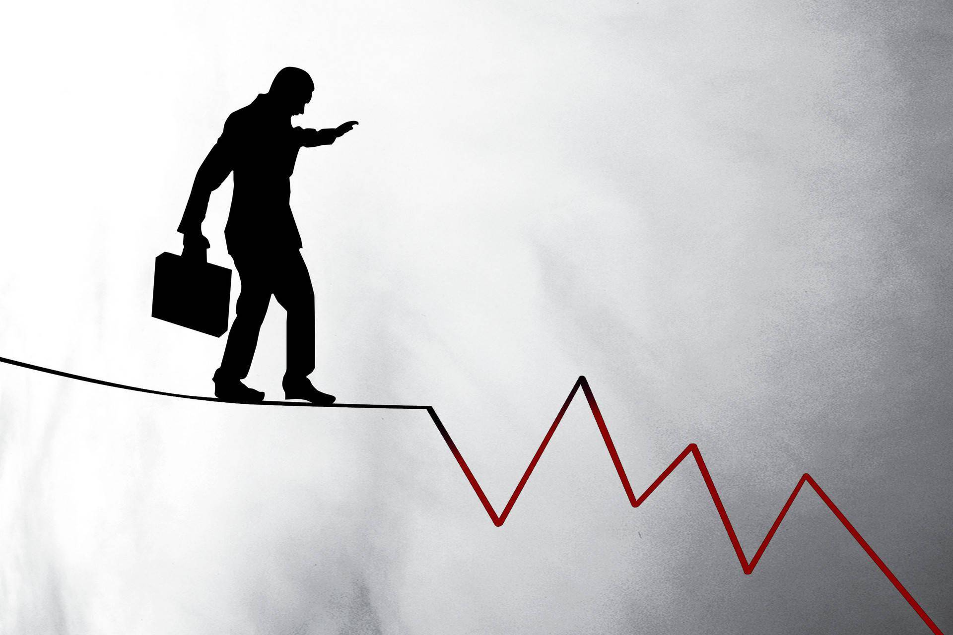 港龙中国“痛点”凸现：毛利率下跌7个点 资金